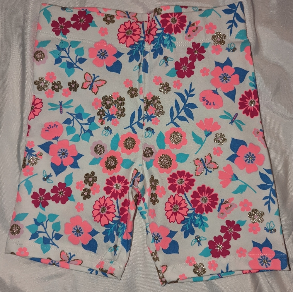 Girls Never worn legging shorts and shirt